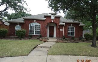 1329 FRST OAKS CT
