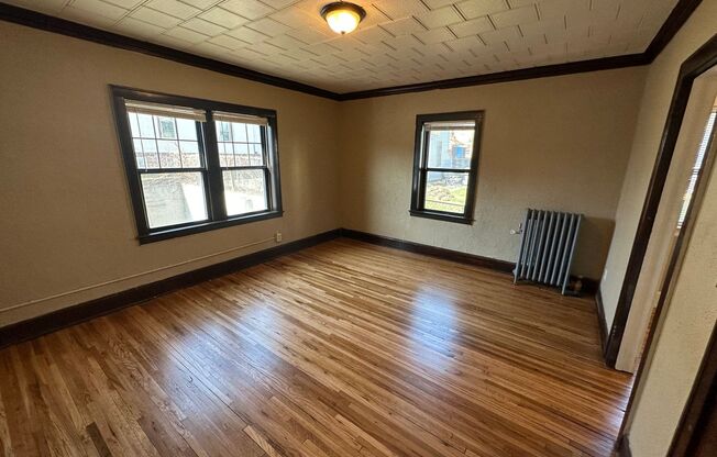 Studio, 1 bath, 445 sqft, $954, Unit 208