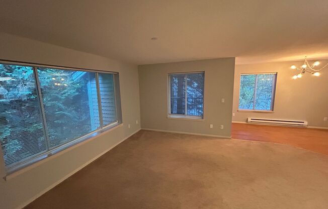3 Bed, 2.5 bath Townhome w/1-car garage in Highland Park neighborhood of Renton, $3,150/mo.