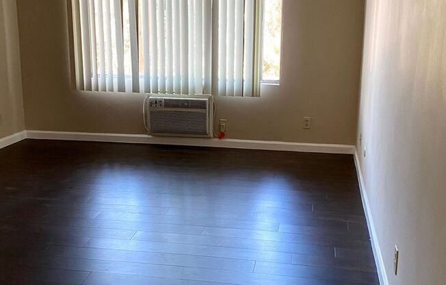 1 bed, 1 bath, 541 sqft, $1,645, Unit 1906-105