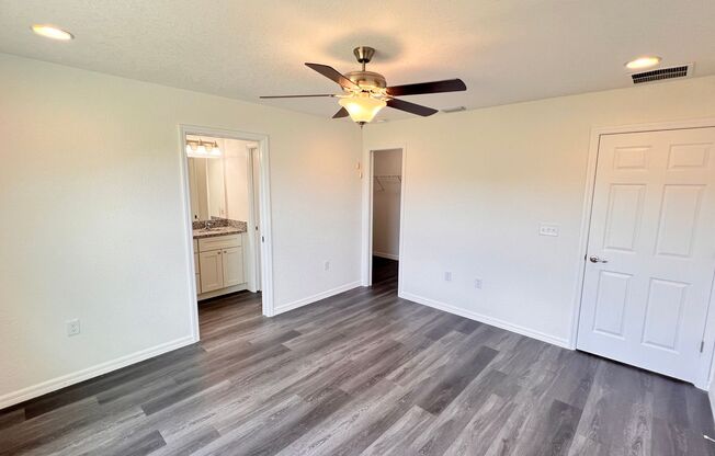 3 beds, 2 baths, $1,549