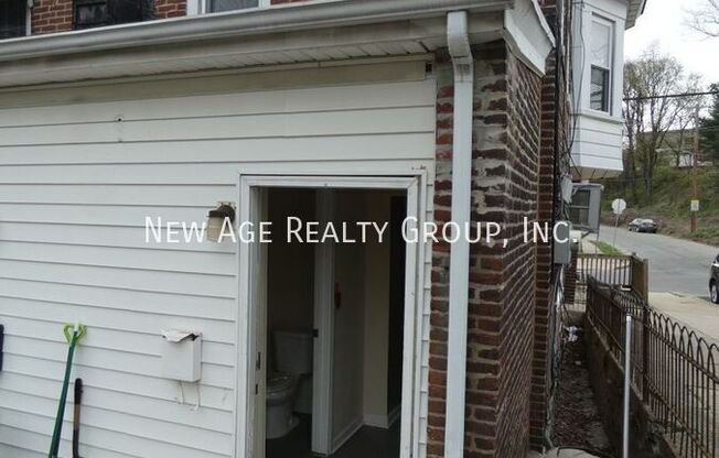 399 Hermitage Street