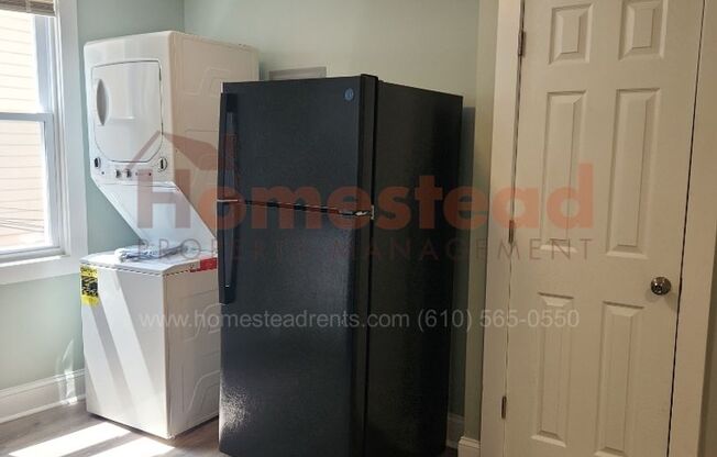 1 bed, 1 bath, $1,100, Unit 2nd Floor