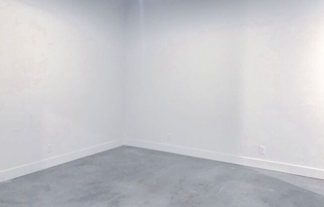 1 bed, 1 bath, 950 sqft, $1,375, Unit A113