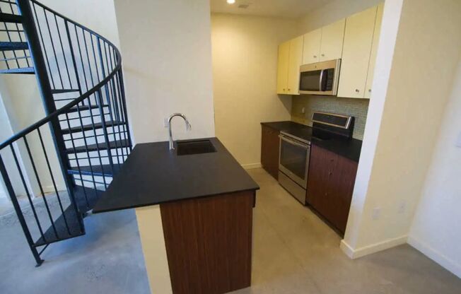 2 beds, 2 baths, 1,279 sqft, $2,450, Unit 116