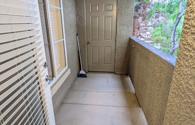 1 bed, 1 bath, $1,250, Unit # 2296