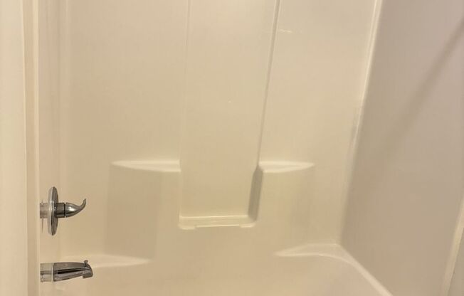 2 beds, 2 baths, 1,080 sqft, $2,095, Unit 206