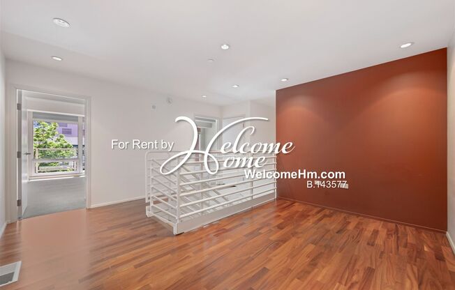 2 beds, 3 baths, $3,200, Unit Unit 104