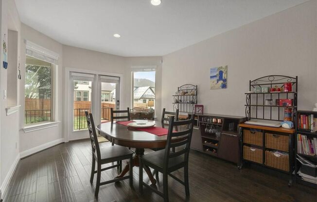 Stunning 2-story 4 bedroom - Available early July!