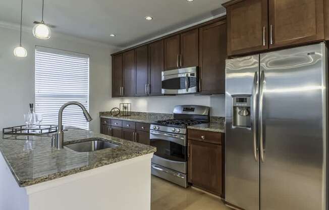 Apartments in Vienna VA near PwC - The Reserve at Tysons Corner two different color schemes