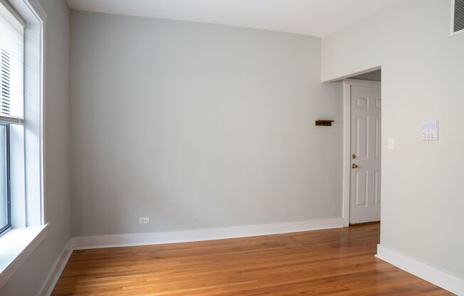 2 beds, 1 bath, 775 sqft, $1,825, Unit 3010-2N