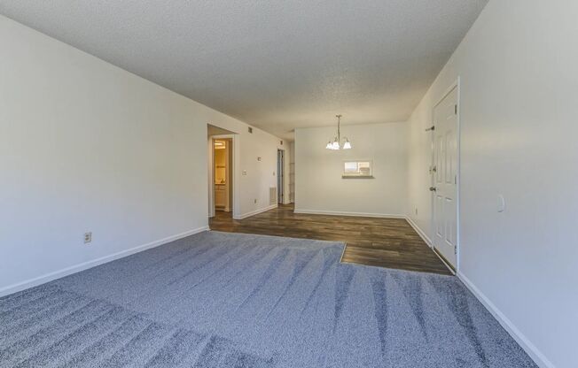 1 bed, 1 bath, 815 sqft, $1,250, Unit K3