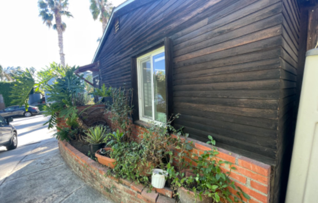 1014 TOURMALINE ST