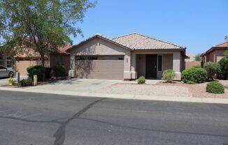 Cozy 3 bedroom 2 bath home in East Mesa!