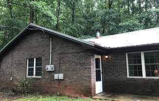 2 BEDROOM DUPLEX- WESTSIDE ATHENS