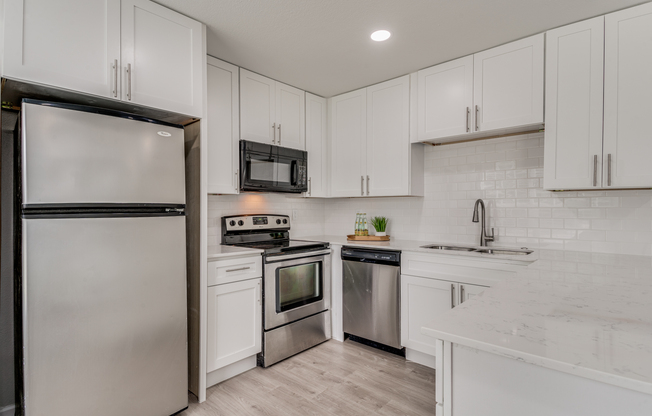 5444 Gaston Ave Apt. 101