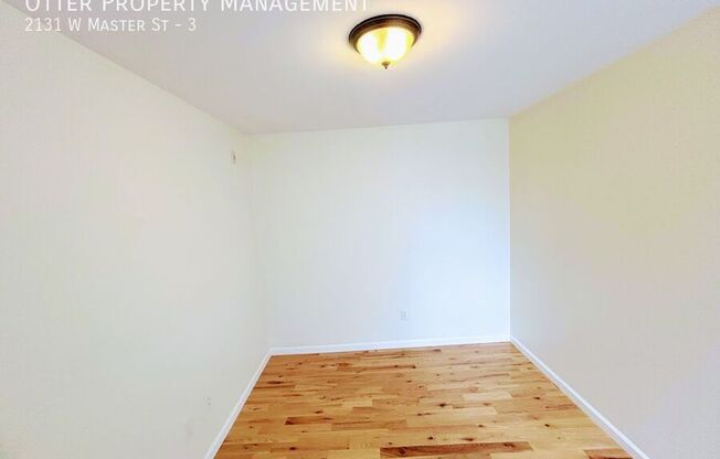 2131 W MASTER ST