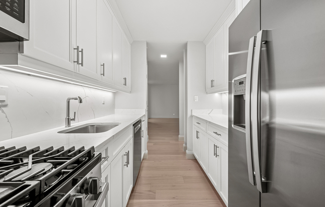 Studio, 1 bath, 780 sqft, $5,000, Unit 1516