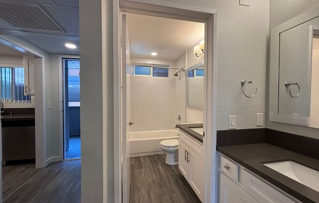 1 bed, 1 bath, 850 sqft, $2,298, Unit 205