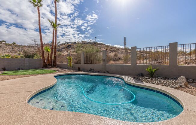 BEAUTIFUL AHWATUKEE FOOTHILLS HOME WITH ALMOST 360 DEGREE MOUNTAIN VIEWS!