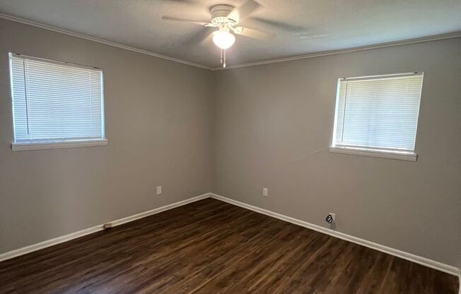 2 beds, 1 bath, $750