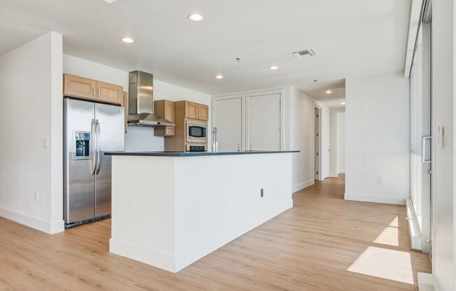 Panorama Towers T2-708-City/Mtn Views from this Stunning 2Bd/2Ba, UNFURNISHED Residence