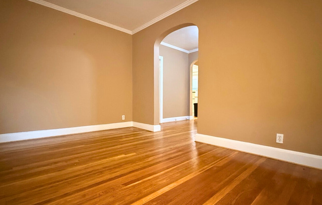 80 Strathmore Rd