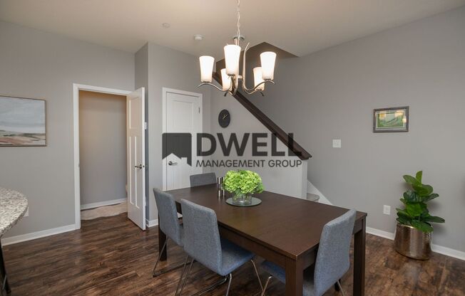 Contemporary 3 Bedroom Towhome in NW Rochester!