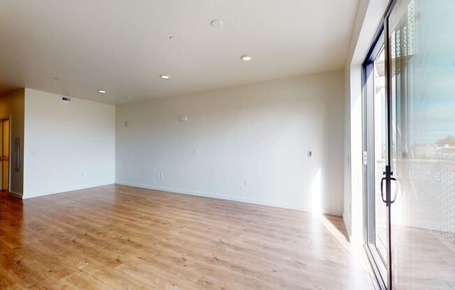 Studio, 1 bath, 473 sqft, $1,895, Unit 421
