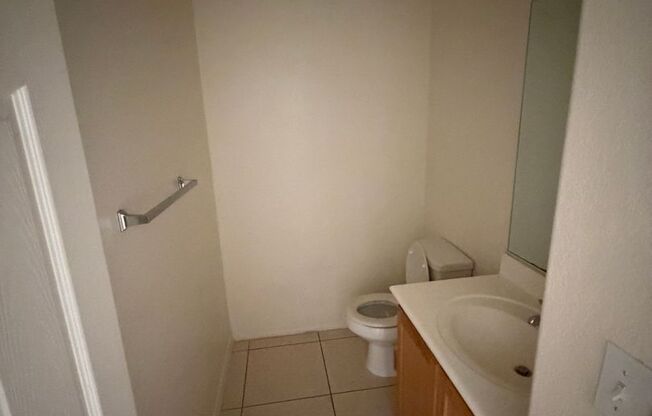 3 beds, 2.5 baths, $1,900