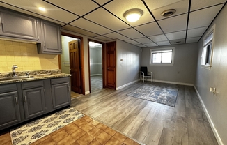 1 bed, 1 bath, 750 sqft, $1,900, Unit 1