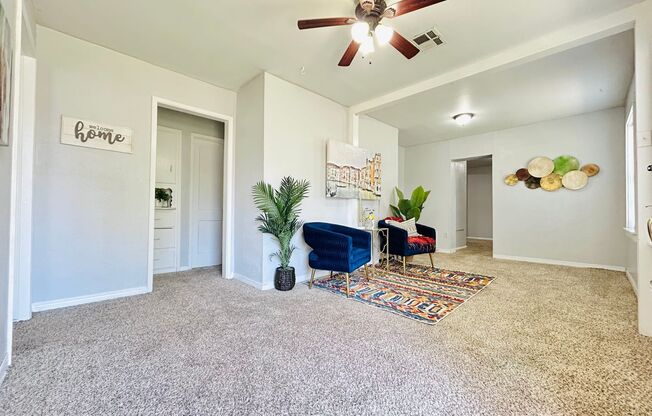 * MOVE IN SPECIAL * Charming Cottage Style Home Near Tinker AFB