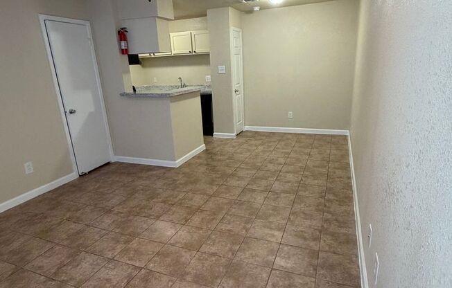 1 bed, 1 bath, 682 sqft, $905, Unit 714