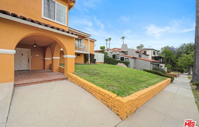 3715 HOMELAND DR