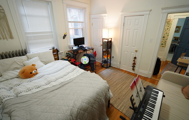 110 Warren St