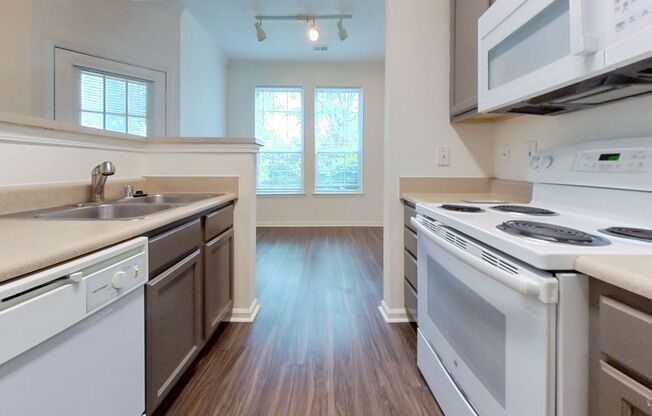 2 beds, 2 baths, 1,033 sqft, $1,709, Unit 17-17101