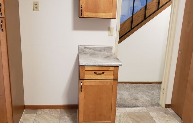 3 BEDROOOM/1.5 BATH TOWNHOUSE