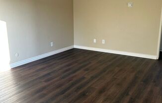 1 bed, 1 bath, 650 sqft, $2,050, Unit 44