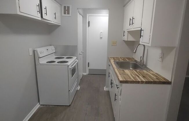 1 bed, 1 bath, 450 sqft, $865, Unit W203