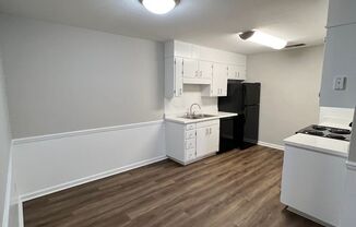 2 beds, 1 bath, 1,060 sqft, $1,095, Unit F8