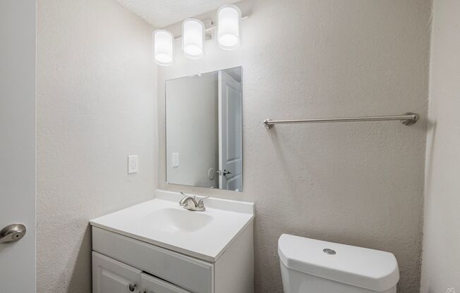 2 beds, 1.5 baths, 1,062 sqft, $1,150, Unit 1-09G