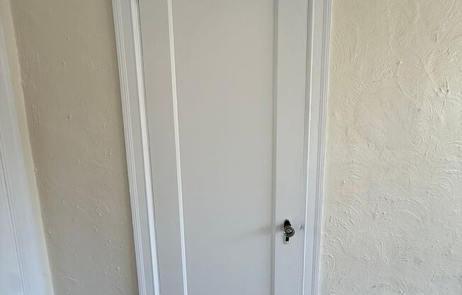 2 beds, 2 baths, 1,303 sqft, $2,200, Unit New King Edward  301