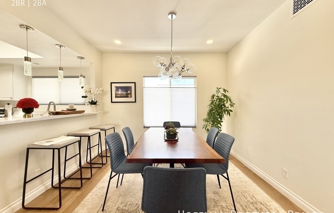 1909 Pelham Ave Unit 102