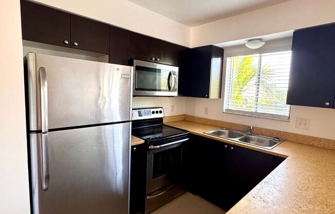 3 beds, 2 baths, 1,205 sqft, $2,075, Unit 150