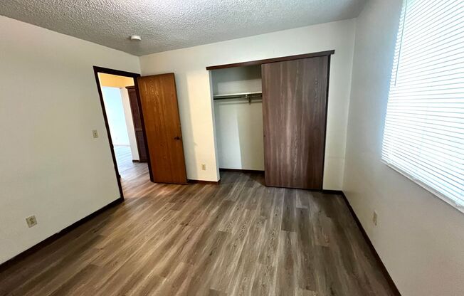 2 beds, 1 bath, 800 sqft, $950