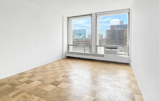 1 bed, 1 bath, 754 sqft, $4,700, Unit 10K