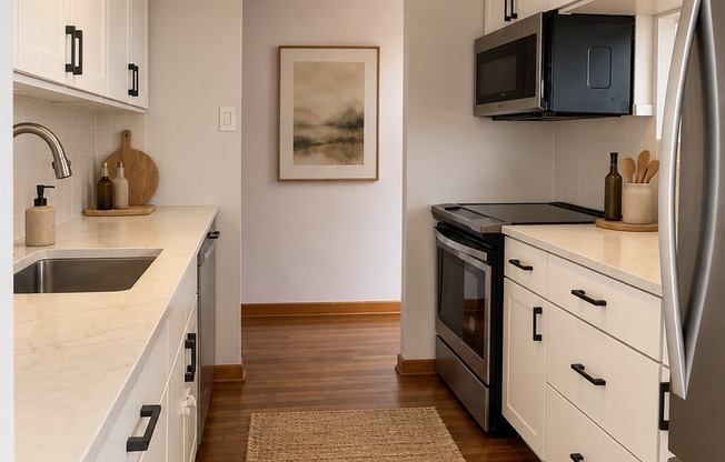 3 beds, 2 baths, 1,500 sqft, $3,850, Unit 418-1305