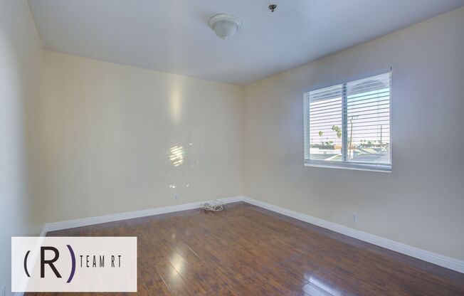 2 beds, 1 bath, $2,180, Unit #F