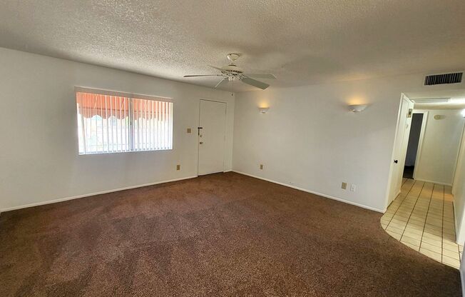 AFFORDABLE SENIOR HOME IN AHWATUKEE!