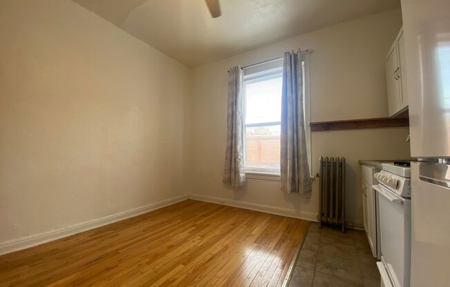 Studio, 1 bath, 180 sqft, $785, Unit 107